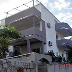 4 Me Apartman Trogir